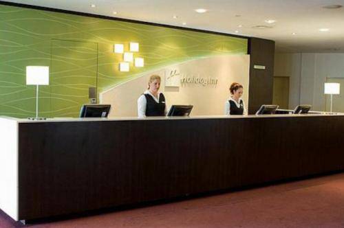 Holiday Inn Melbourne Airport