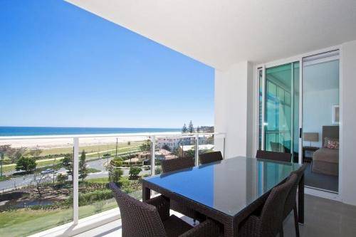 Kirra Surf Apartments