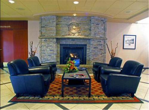 Best Western Plus Denham Inn & Suites