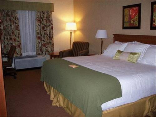 Holiday Inn Express Hotel & Suites Dieppe Airport