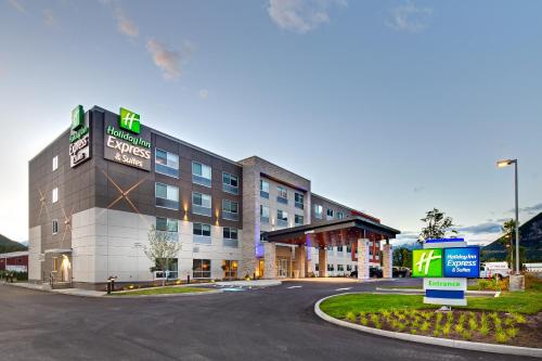 Holiday Inn Express & Suites Terrace