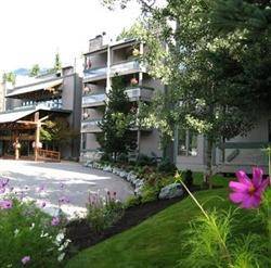 Tantalus Resort Lodge