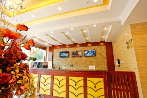 GreenTree Inn GuangXi HePu HuanzhuSouthRd.Transit Center Express Hotel