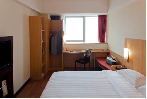 Ibis Qingdao Chengyang