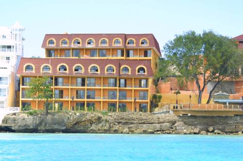 Exxtraordinary Resort - Bellamar