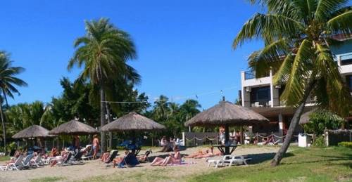 Smugglers Cove Beach Resort & Hotel