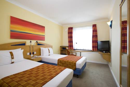 Holiday Inn Express London Luton Airport