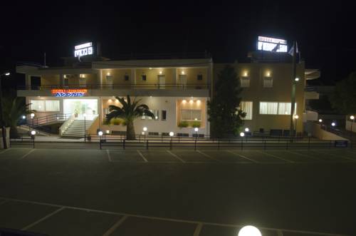 Adonis Hotel