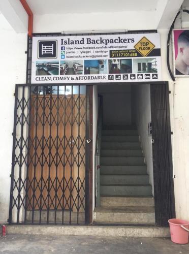 Island Backpackers