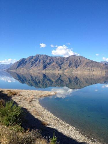 Lake Hawea Hostel