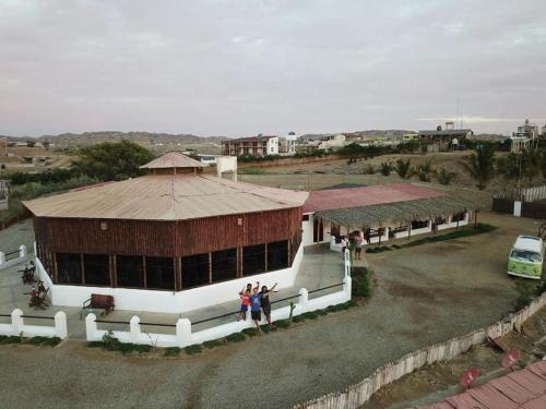 Punta Lobitos Albergue