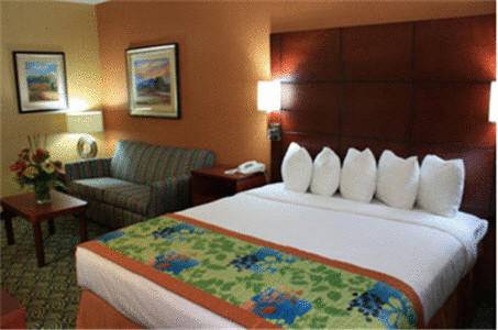 Best Western PLUS Fresno Inn