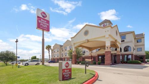 Best Western PLUS Victoria Inn & Suites