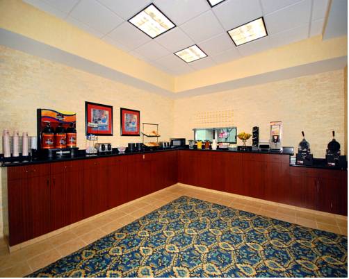 Comfort Inn & Suites San Antonio Airport