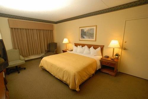 Country Inn & Suites Newark Airport