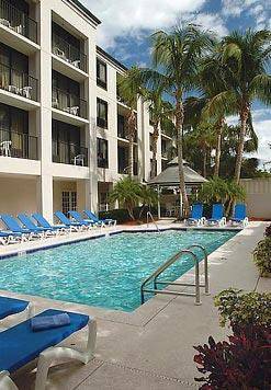 Courtyard by Marriott - Naples