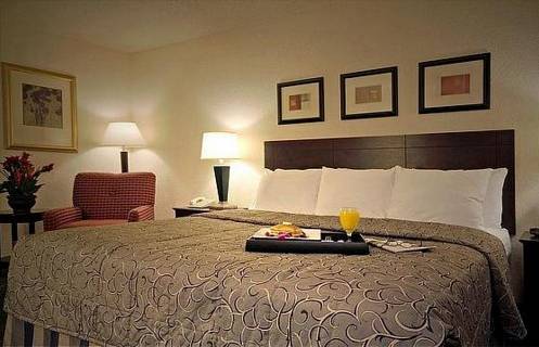 Crowne Plaza Jacksonville Airport