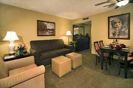 Embassy Suites Fort Lauderdale - 17th Street