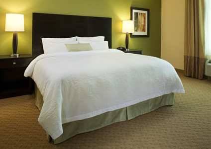 Hampton Inn & Suites Des Moines Downtown