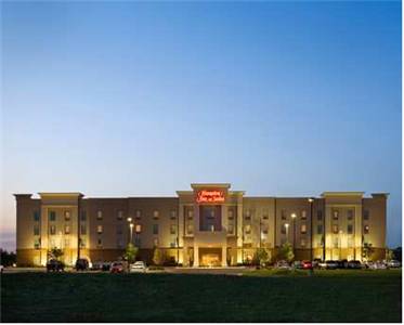 Hampton Inn & Suites Wichita-Northeast