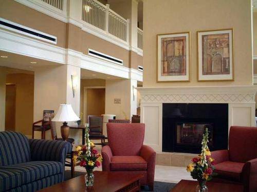 Hampton Inn & Suites-Atlanta Airport North-I-85