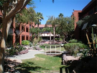 Holiday Inn and Suites Phoenix Airport North