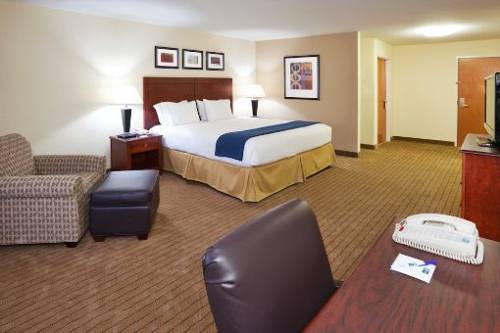 Holiday Inn Express and Suites Lafayette East