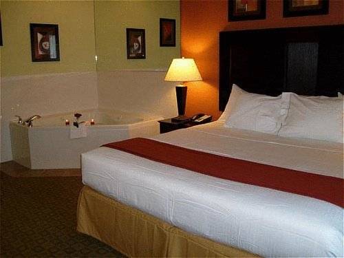 Holiday Inn Express Baton Rouge North