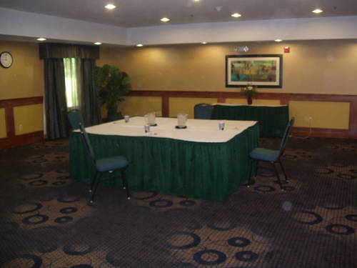 Holiday Inn Express Hotel & Suites Canton