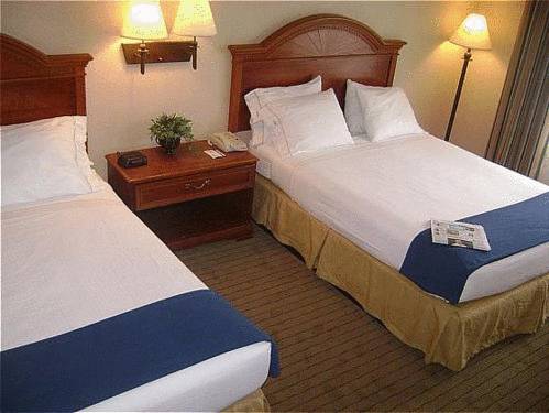 Holiday Inn Express Hotel & Suites Chattanooga -East Ridge