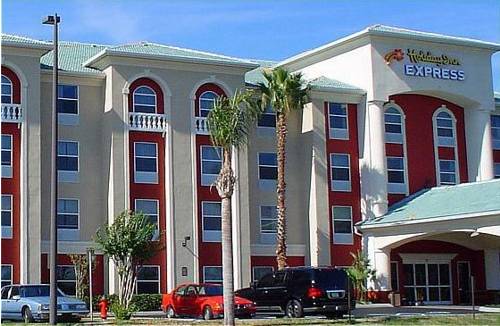 Holiday Inn Express & Suites Orlando International Airport