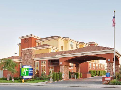 Holiday Inn Express- West Sacramento