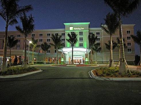 Holiday Inn Fort Myers Airport-Town Center