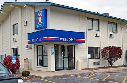 Motel 6 Normal - Bloomington Area