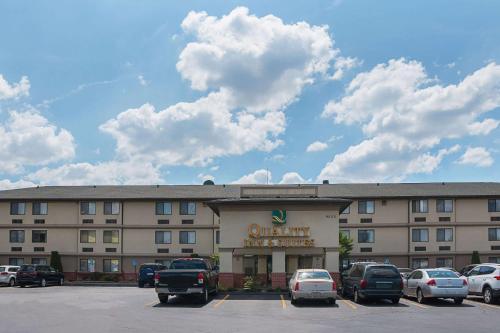 Quality Inn & Suites Detroit Metro Airport