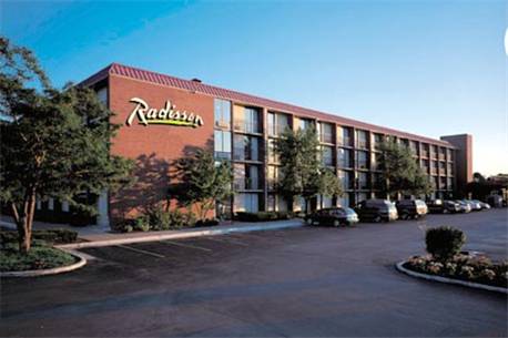 Radisson Rochester Airport