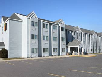 Super 8 Fargo Airport