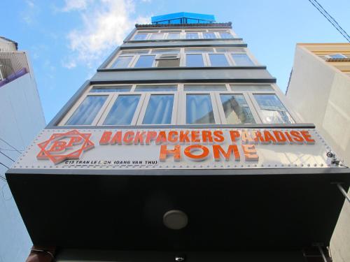 Backpackers Paradise Hotel