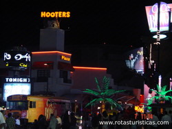 Hooters